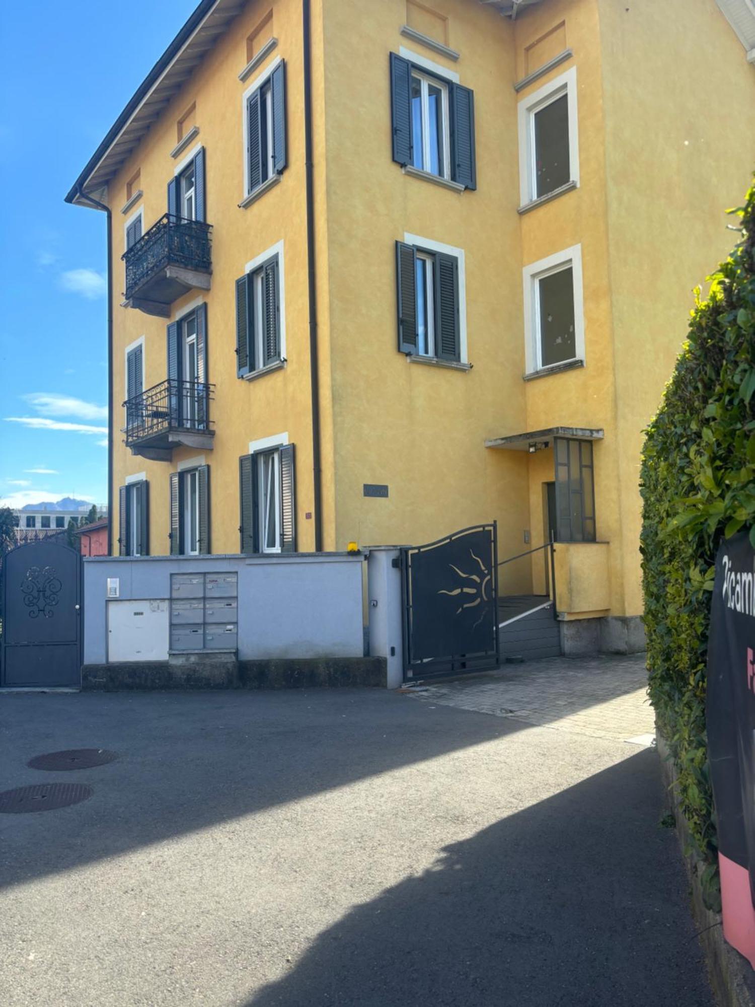 Small Apartments In Lamone Exterior foto